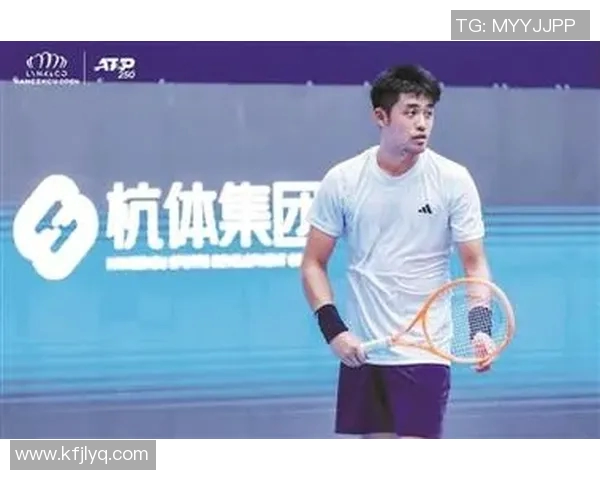 杭州网球队在世界锦标赛积分榜上以74分稳居第一名表现出色 杭州网球队在世界锦标赛积分榜上以74分稳居第一名表现出色