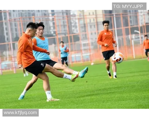 广州网球队以83分领跑邀请赛积分榜展现强劲实力与团队合作精神