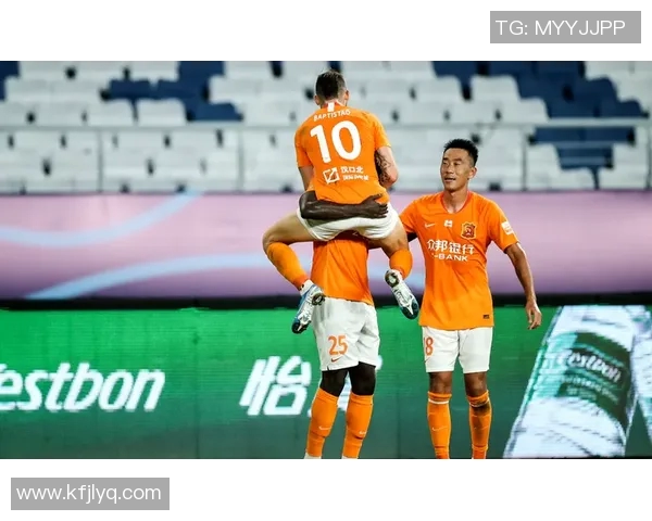 西安足球队在邀请赛中以85分稳居积分榜首位，展现强劲实力