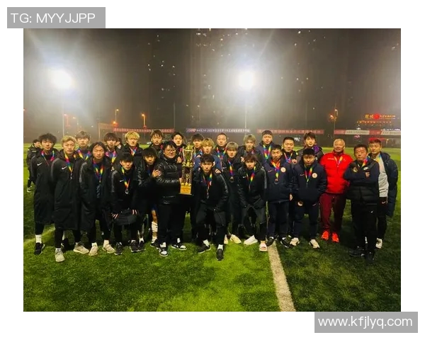 重庆足球队荣登足球配合排行榜第一名展现团队实力与默契 重庆足球队荣登足球配合排行榜第一名展现团队实力与默契