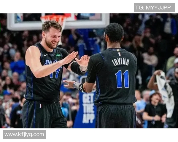 东契奇狂砍73分刷新现役得分纪录独行侠成功终结太阳队11连胜势头