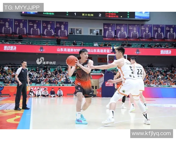 CBA吉林队与浙江队激战正酣比分胶着精彩瞬间回顾