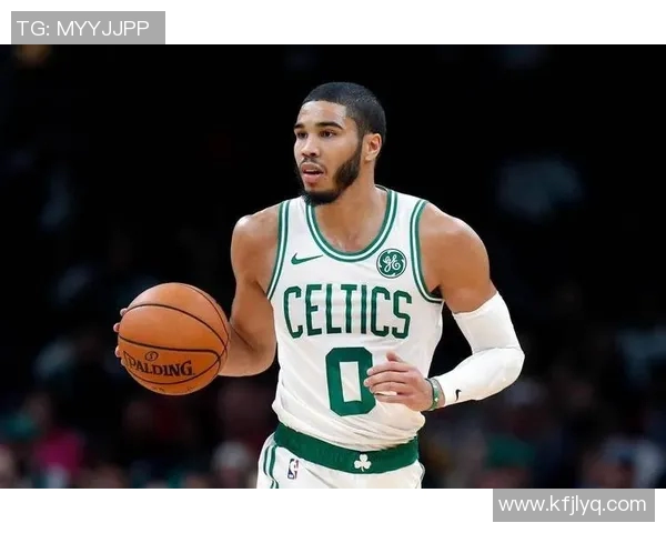杰森塔图姆如何在NBA赛场上展现出超凡的领导力与竞技水平
