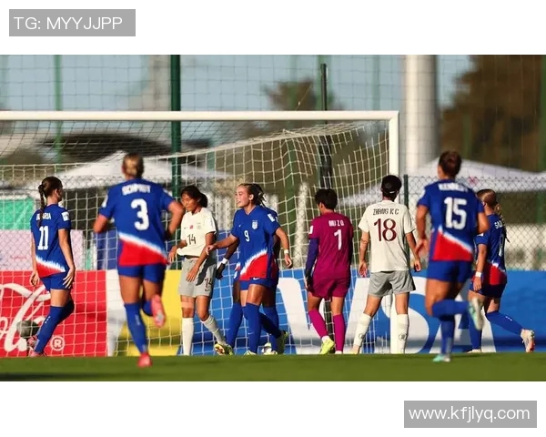 美国女足迎战厄瓜多尔力争胜利展现实力与团队精神