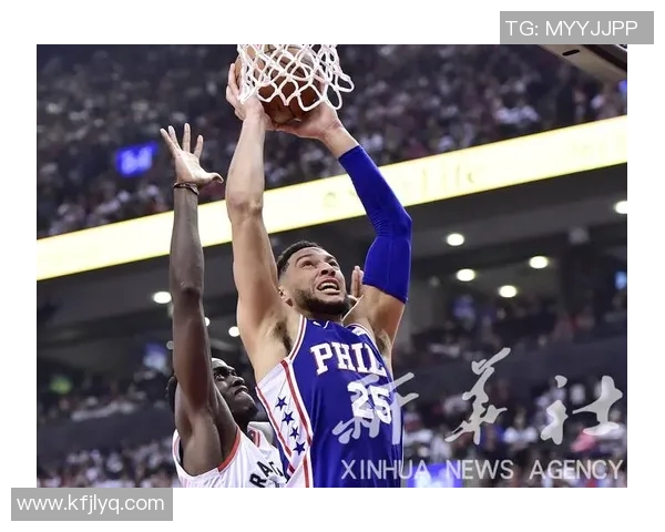 猛龙队与费城队激战正酣谁能在季后赛中笑到最后